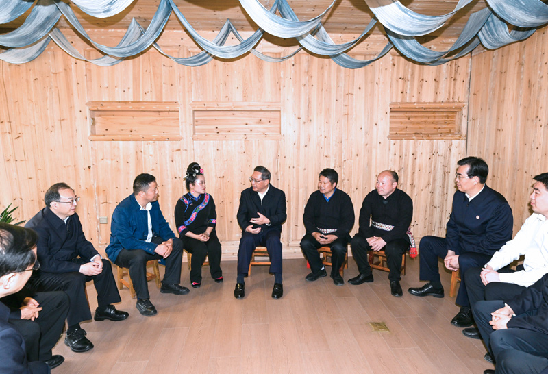 李強在貴州調(diào)研時強調(diào)
毫不放松抓好各項政策舉措落實
扎實有效鞏固拓展脫貧攻堅成果「相關圖片」